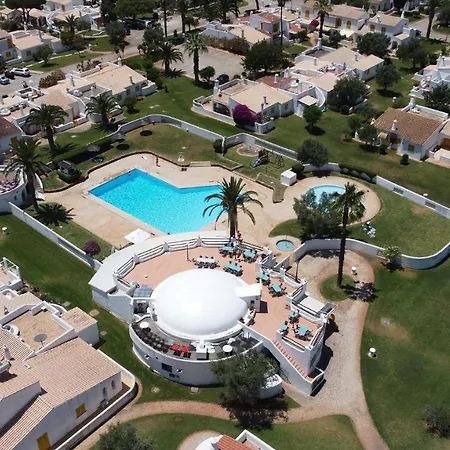 Hopstays Aldeia Do Golfe - House C3 Дом отдыха Виламура