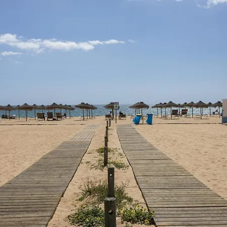 בית נופש Hopstays Aldeia Do Golfe - House C3 *