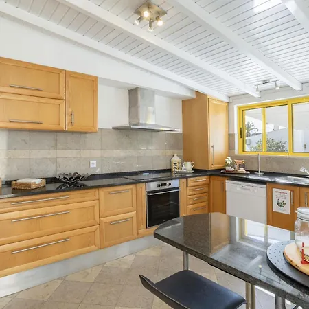 Hopstays Aldeia Do Golfe - House C3 Дом отдыха Виламура